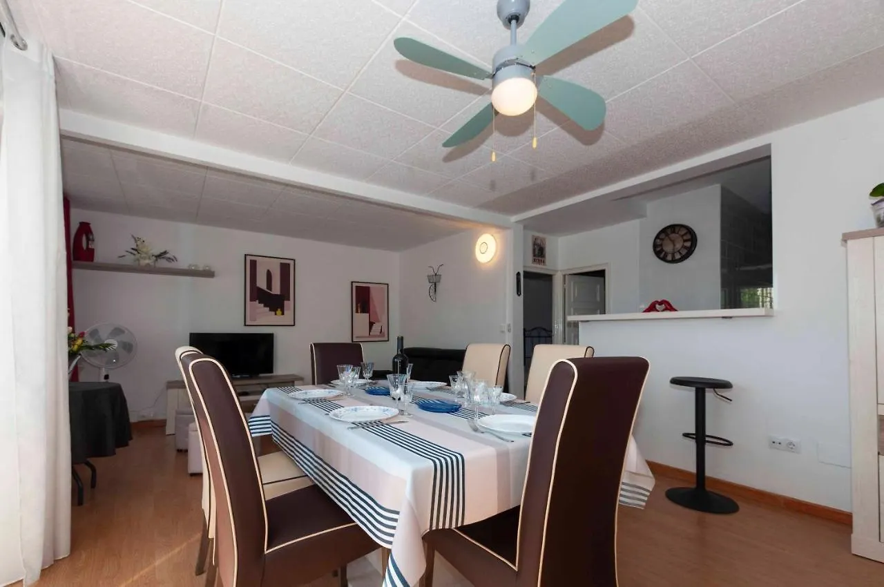 1148 Lutgardo 9 Roses - Apivend Immo Apartment 0*,