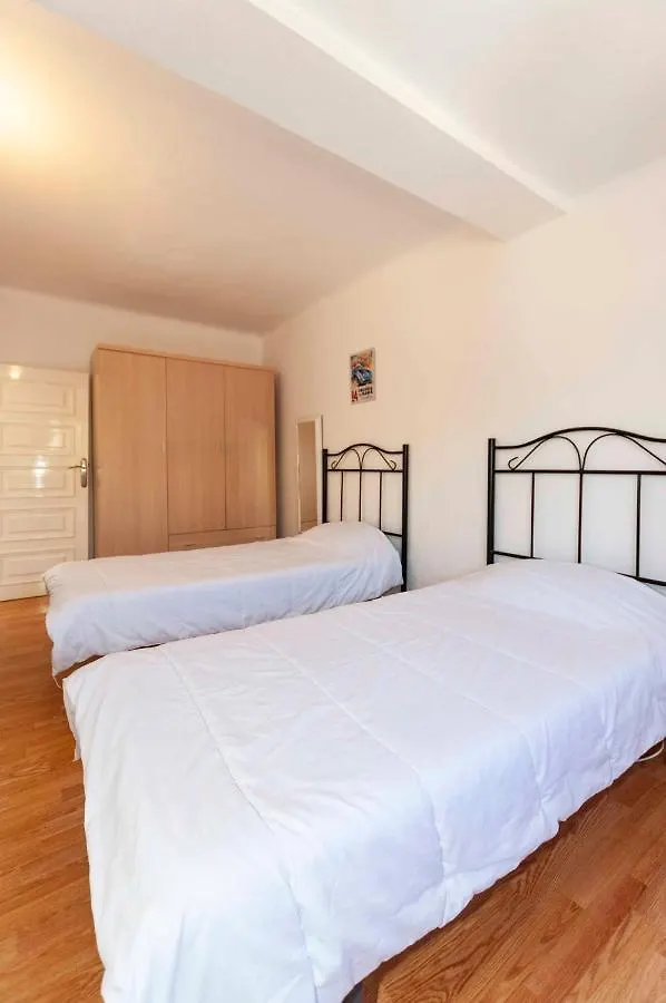 1148 Lutgardo 9 Roses - Apivend Immo Apartment